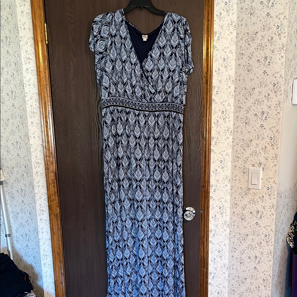 LOFT Blue and White V-Neck Flutter Sleeve Maxi Gown